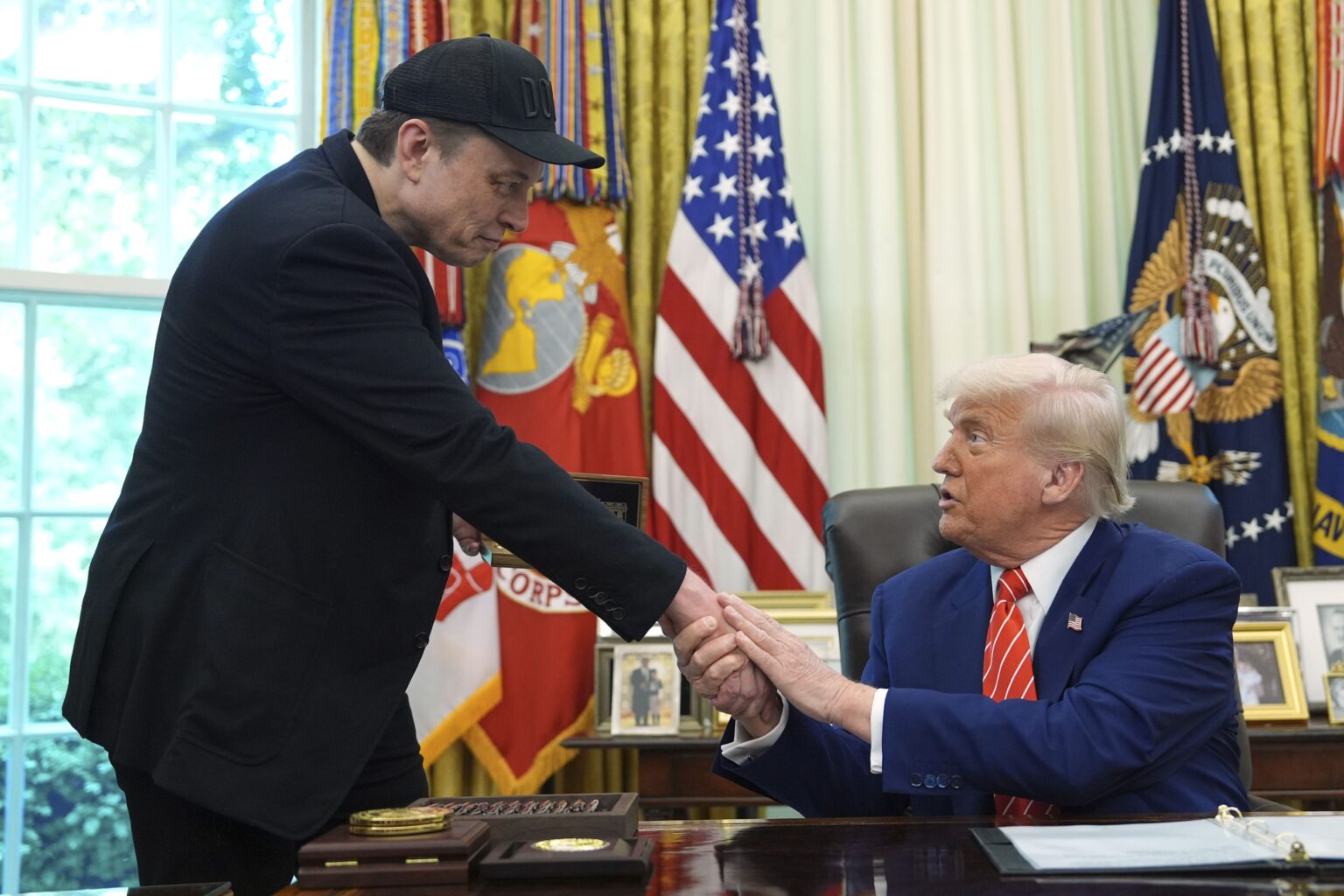 Elon Musk: "Je regrette certains de mes messages sur le président." Le milliardaire présente ses excuses à Donald Trump