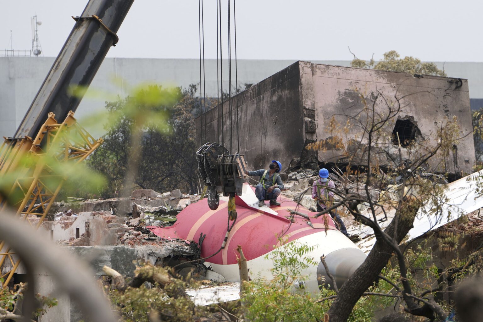 Crash du Boeing Air India: les données des boîtes noires ont été extraites avec succès