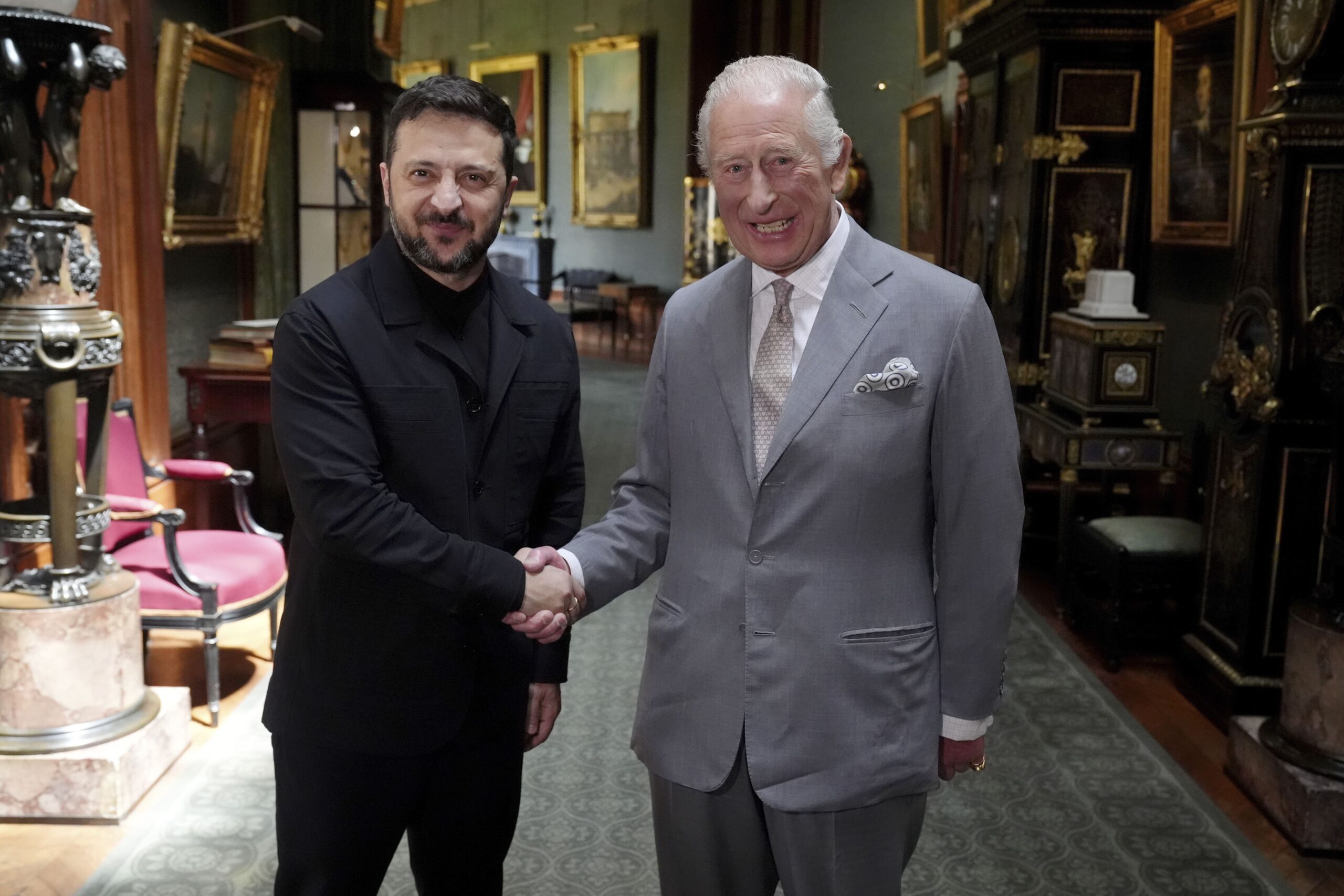 Volodymyr Zelensky reçu par le roi Charles III à Windsor
