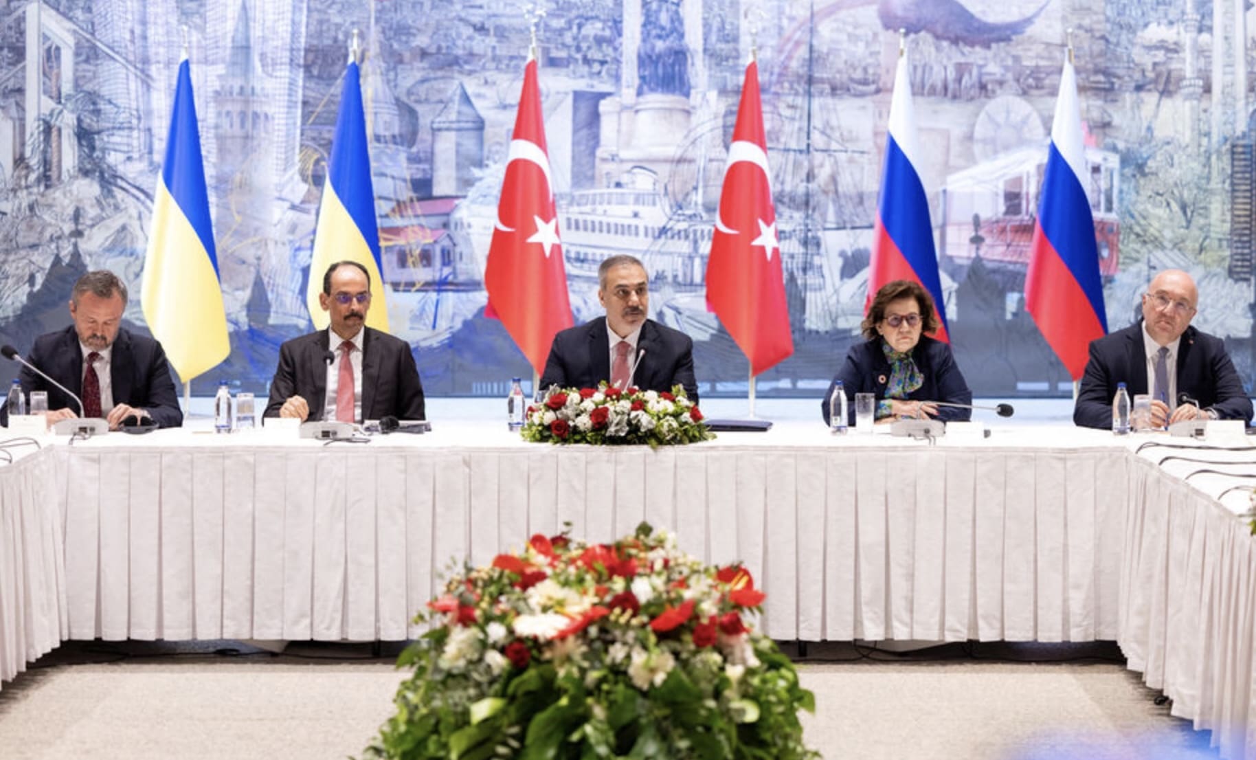 Pourparlers à Istanbul : la Russie impose ses conditions, Kiev exige un cessez-le-feu immédiat