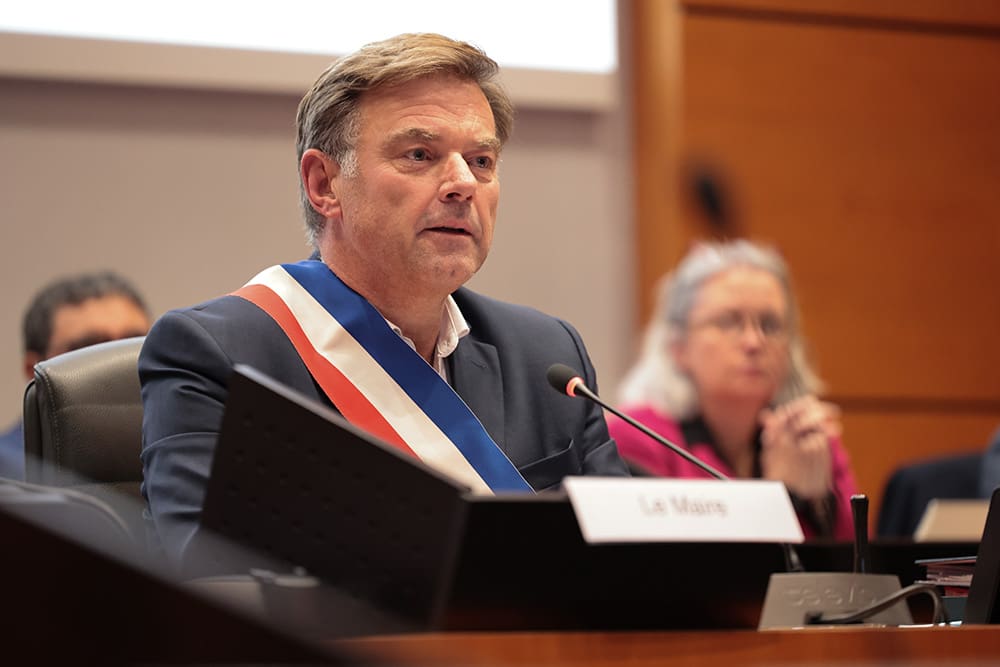 Le maire d’Amiens en Ukraine pour sceller un pacte avec la ville natale de Zelensky