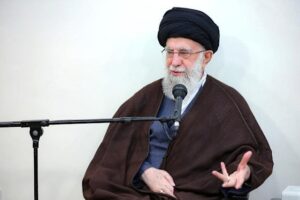 Khamenei prévient Washington : « Toute attaque américaine aura des conséquences irréparables »