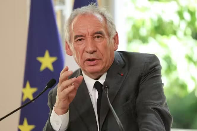 François Bayrou veut instaurer la proportionnelle avant 2026