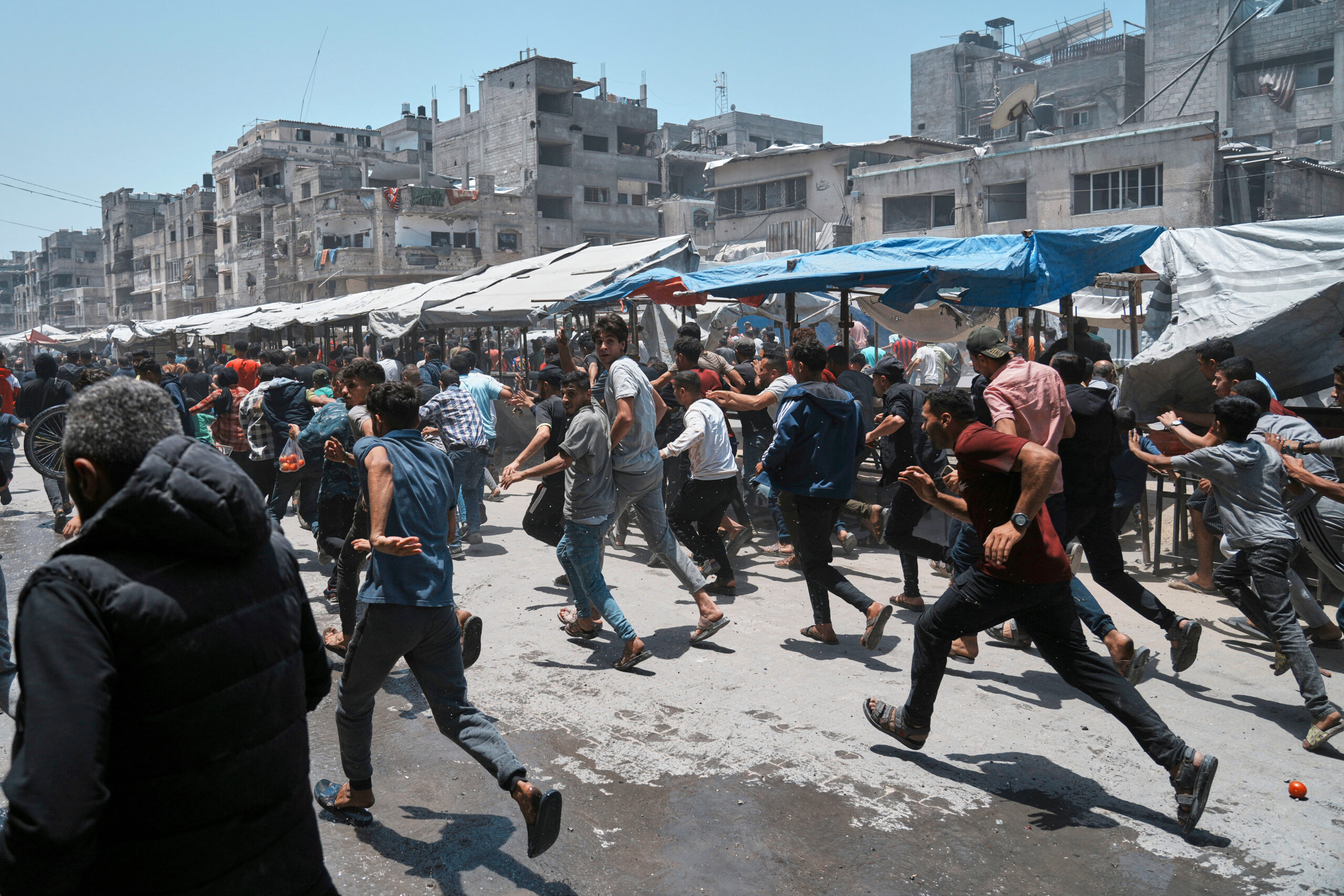 Palestinians Run Following An Israeli Strike In Gaza City, Sunday, June 1, 2025. (Ap Photo/Jehad Alshrafi) Ap Photo/Jehad Alshrafi Palestinians Run Following An Israeli Strike In Gaza City, Sunday, June 1, 2025. (Ap Photo/Jehad Alshrafi) Ap Photo/Jehad Alshrafi