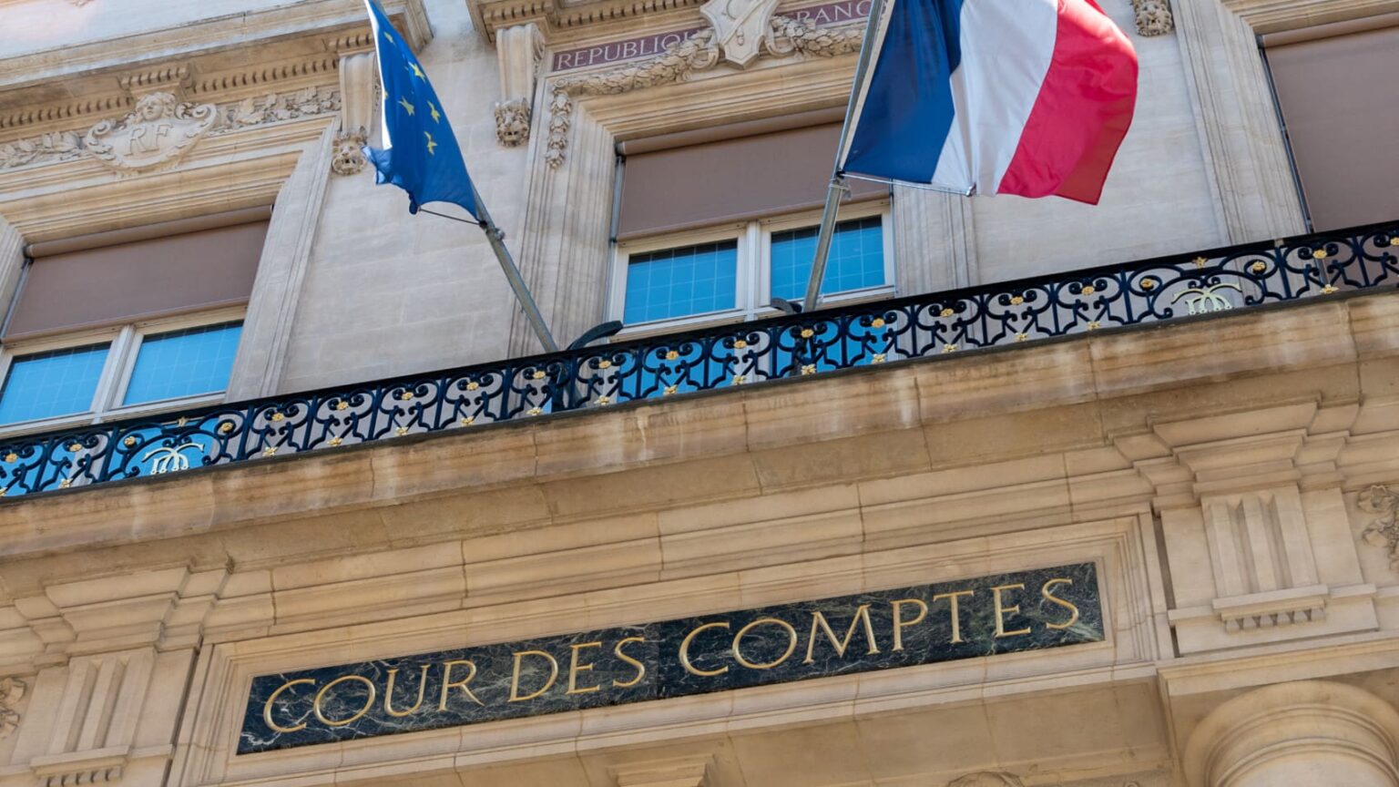 La Cour des comptes tacle les élus locaux pour la flambée des dépenses publiques