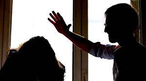 Violences conjugales : 66 000 auteurs déjà pris en charge