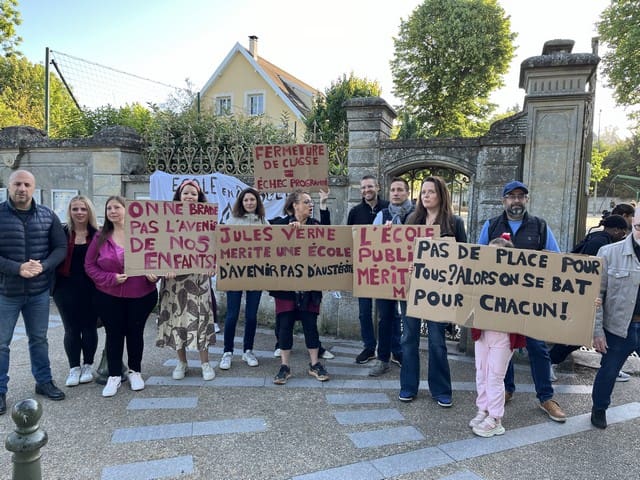 Yvelines : les parents d’élèves protestent contre une fermeture de classe à Plaisir