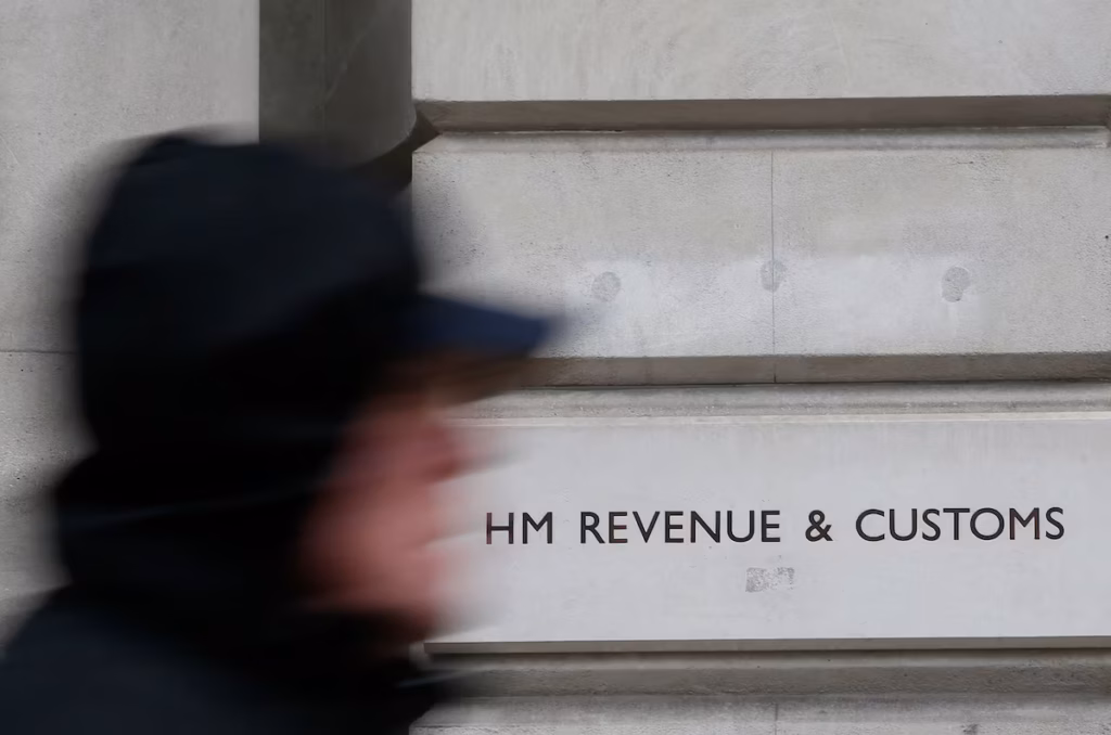 Un gang cybercriminel détourne près de 64 millions de dollars au fisc britannique sans léser les contribuables