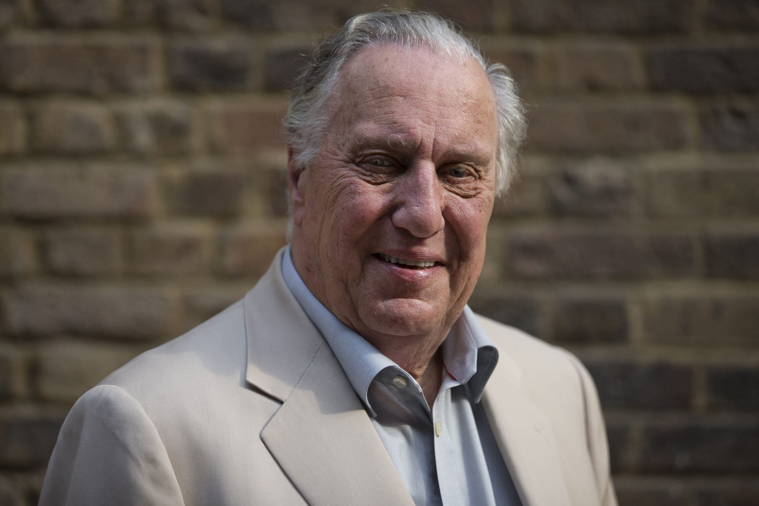 Frederick Forsyth, maître du roman d’espionnage, s’est éteint à 86 ans