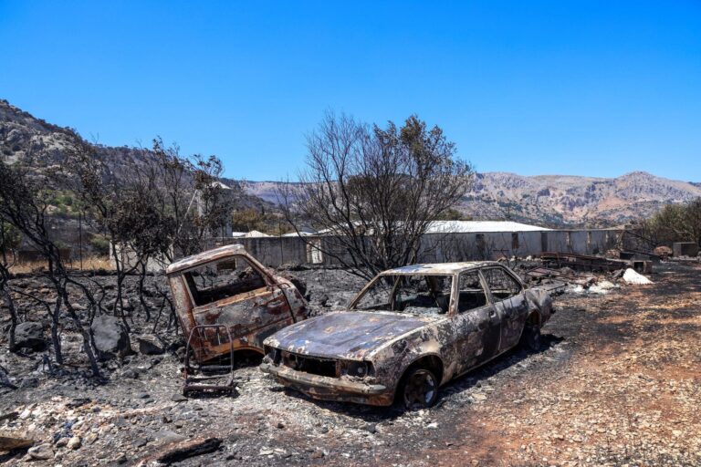 Grèce : une Géorgienne arrêtée pour avoir causé l’incendie de Chios avec une cigarette