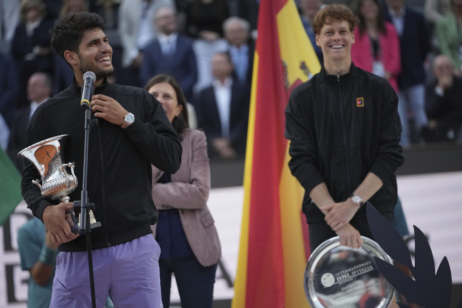 Roland-Garros: duel au sommet en finale entre Alcaraz et Sinner ce dimanche