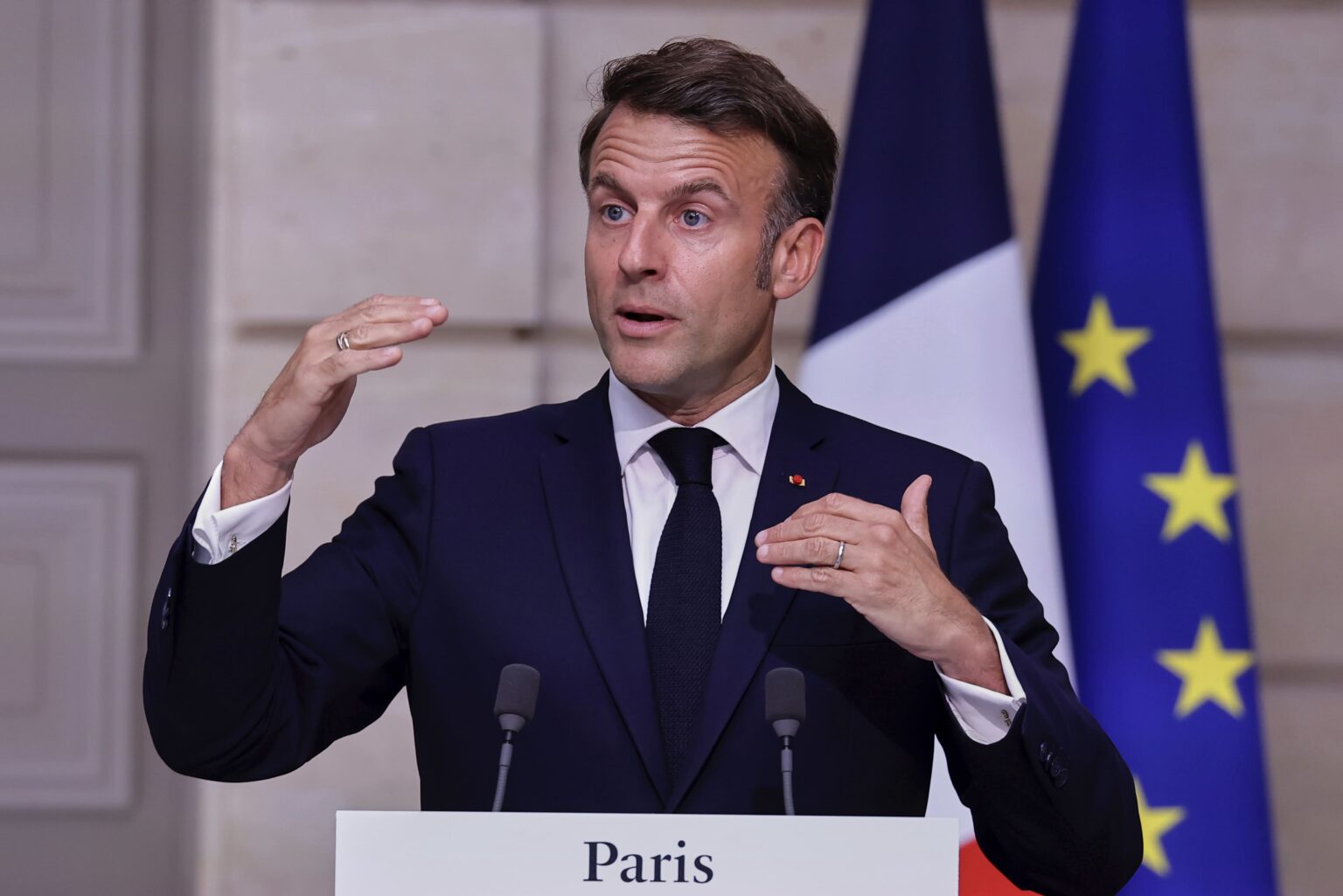 Emmanuel Macron: «La France réaffirme le droit d’Israël à se protéger et à assurer sa sécurité.»