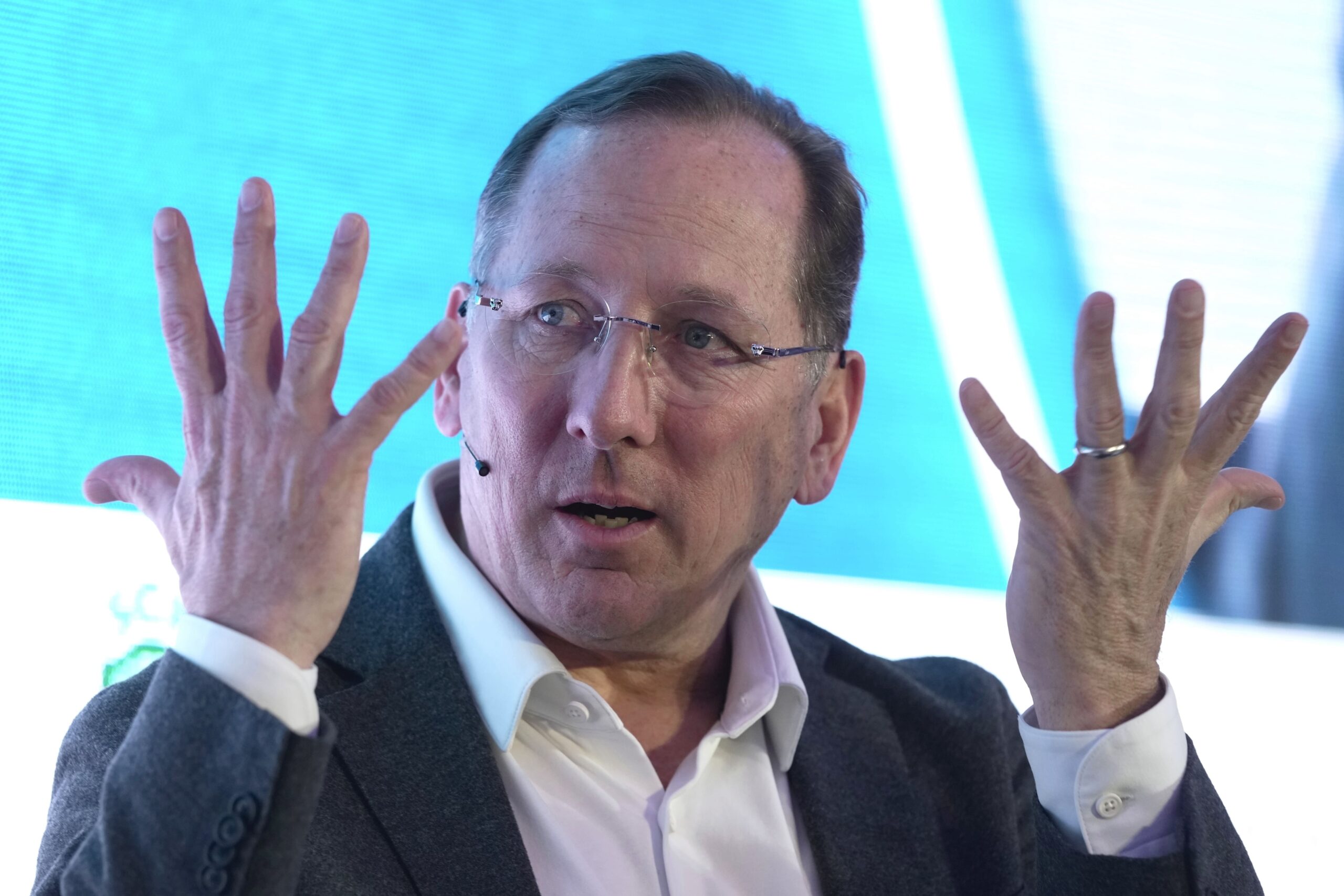 OL : John Textor se met en retrait après la rétrogradation du club en Ligue 2