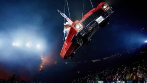 Beyoncé frôle la mort en plein concert: l’un des câbles de sa voiture volante lâche brutalement