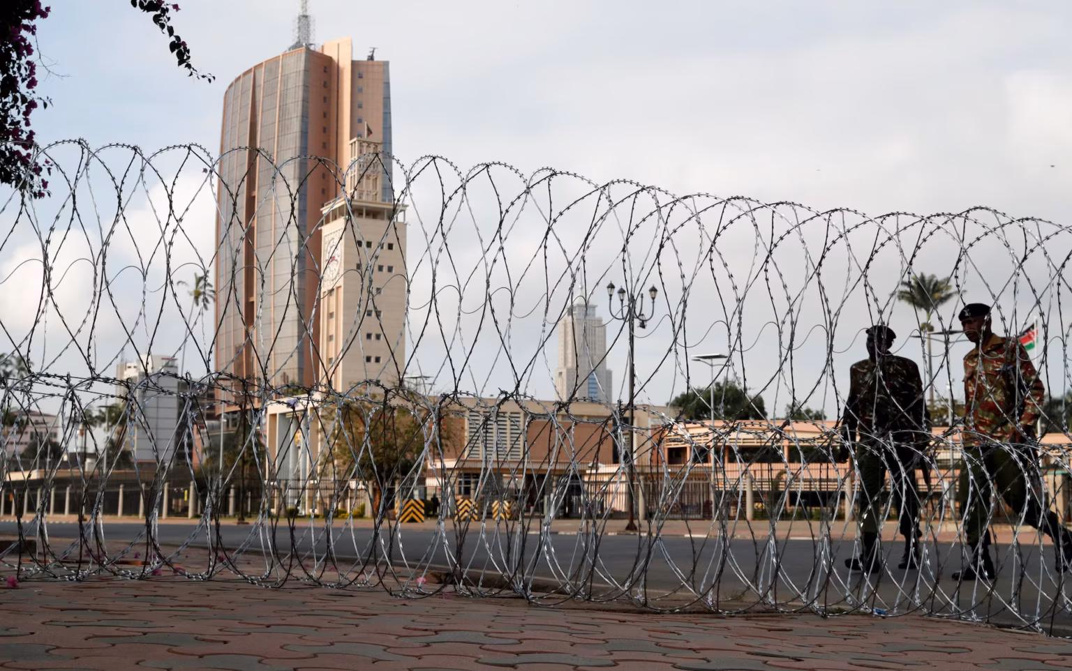 Un an après la prise du Parlement, les Kényans redescendent dans la rue pour dénoncer les violences policières