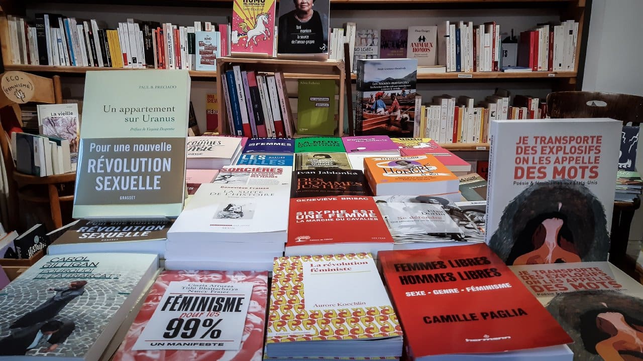 Édition française : ventes en berne, seule la littérature tire son épingle du jeu