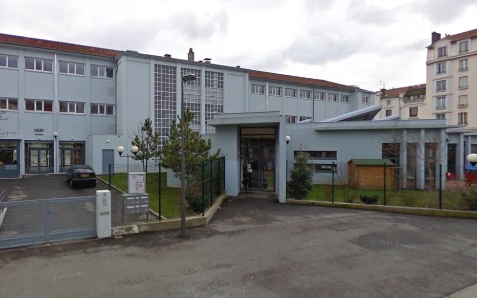 Incendie et tags antisémites dans une école primaire de Lyon