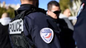 Pigalle : en fuite, un voleur s’empale sur une grille