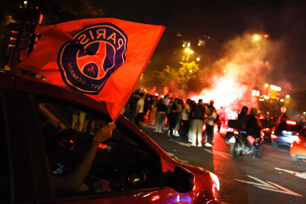 Fête tragique après la victoire du PSG : deux morts et plus de 500 arrestations en France