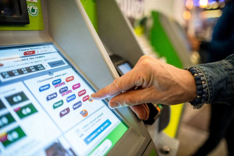 Paris : elle sait qu’elle a gagné une belle somme au Quinté+, mais pas autant