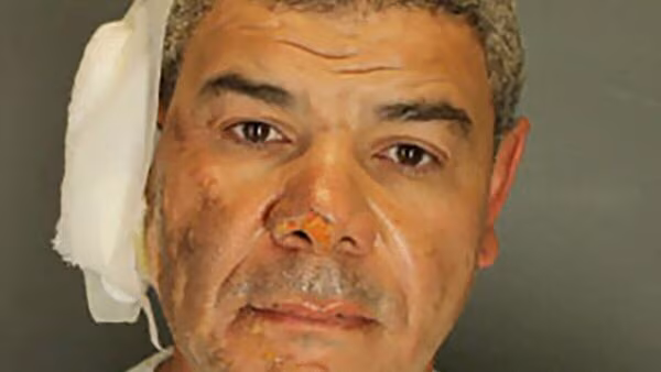 Un juge américain suspend la déportation de la famille égyptienne du suspect de l’attaque incendiaire de Boulder