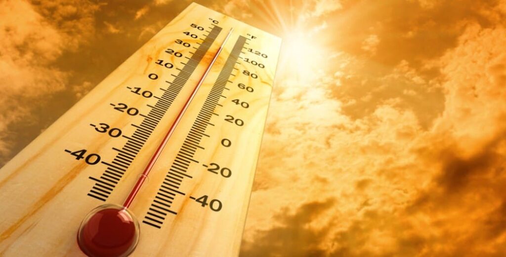Canicule du 20 juin : plus de la moitié du pays suffoque