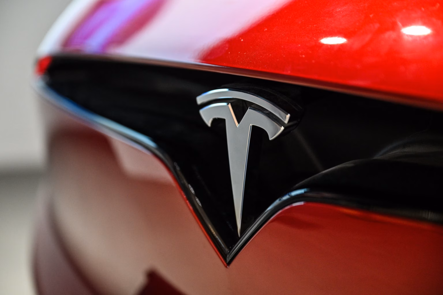 Europe : Tesla décroche lourdement, sauf en Norvège où les ventes explosent mais pourquoi ?