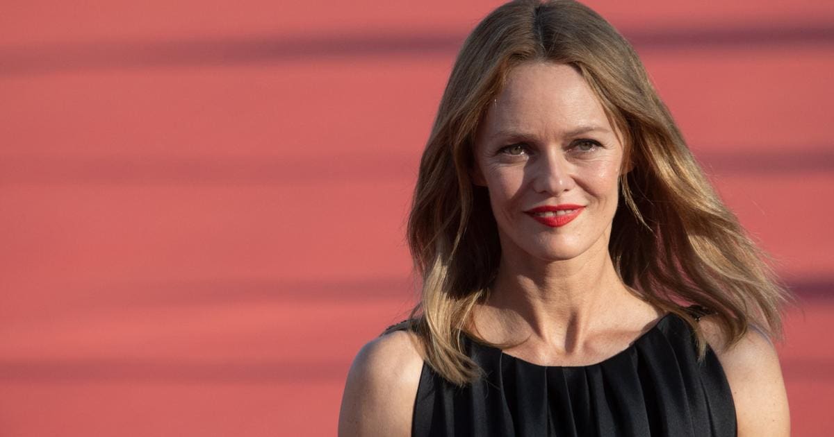 « Bouquet final » : Vanessa Paradis revient avec un air de renouveau