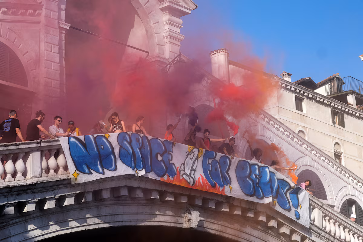 À Venise, le mariage de Jeff Bezos déclenche une vague de colère sociale