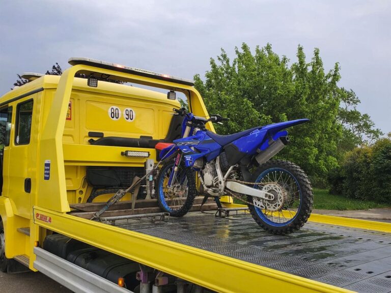 Tentative de vol de moto sous menace à Monts-sur-Orne : le voleur stoppé par le propriétaire 