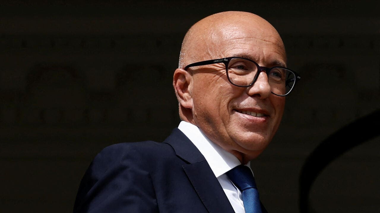 Accords franco-algériens : Éric Ciotti prêt à infliger un camouflet à Macron