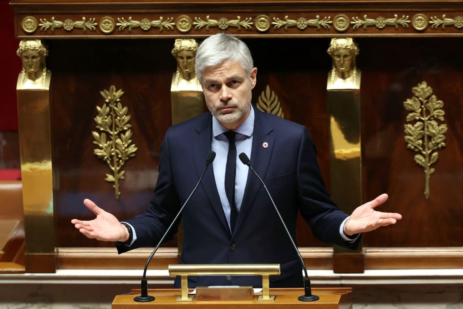 Wauquiez fait adopter une commission d’enquête sur les liens entre LFI et l’islamisme