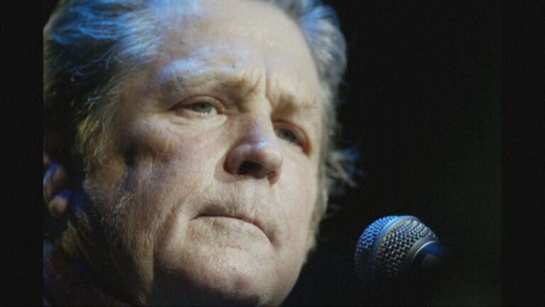 “Merci pour cet héritage” : à Malibu, fans et artistes pleurent Brian Wilson, l’âme des Beach Boys