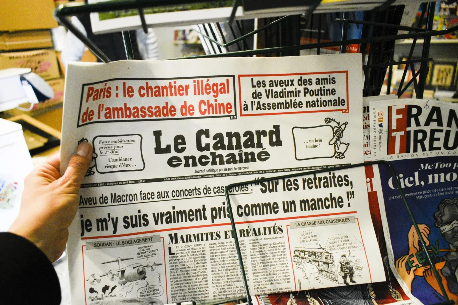 Procès au Canard enchaîné : soupçons d’emploi fictif pour 1,5 million d’euros