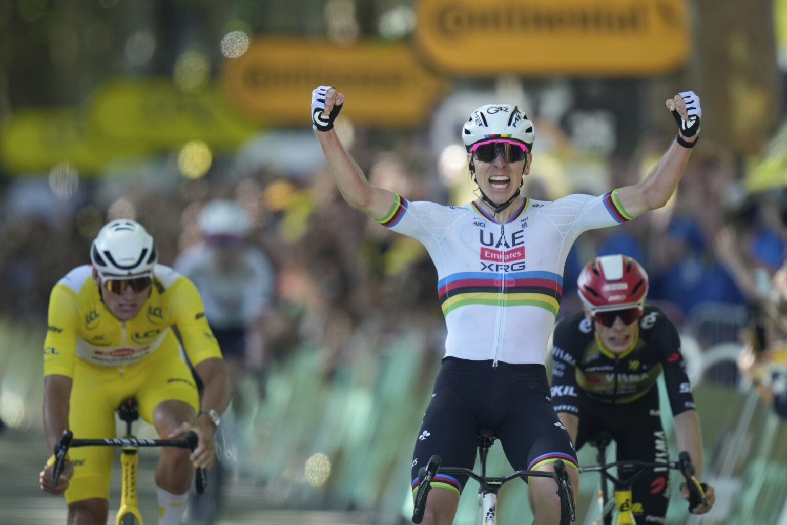 Tour de France: Pogacar triomphe à Rouen et s'offre la 100e victoire de sa carrière