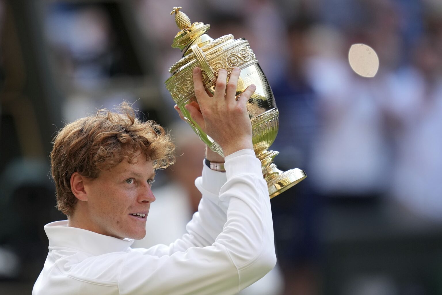 Tennis - Jannik Sinner se venge de Carlos Alcaraz et remporte son premier Wimbledon