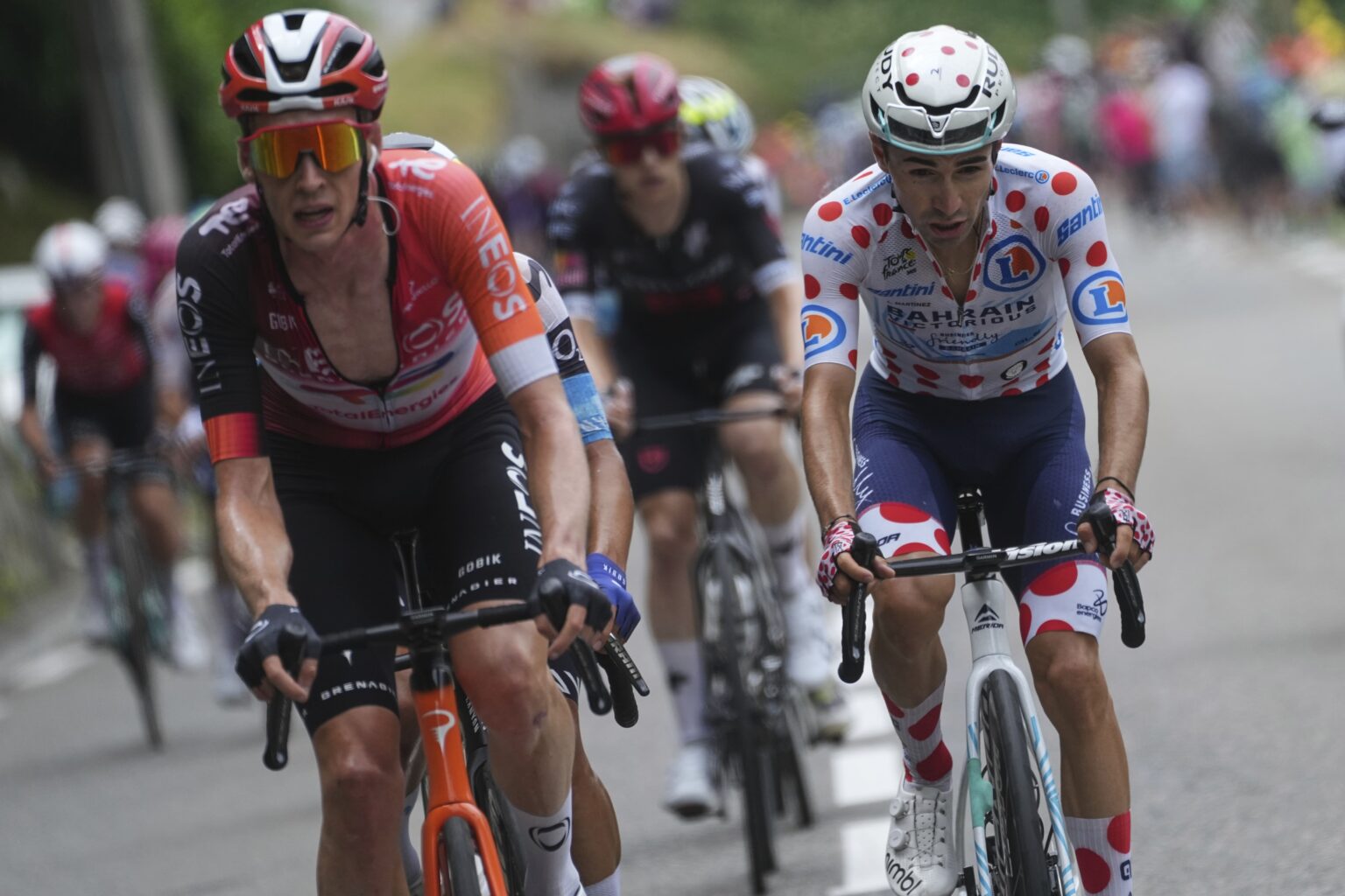 Tour de France 2025 – Thymen Arensman s’impose en solitaire à Luchon-Superbagnères, Pogacar et Vingegaard se neutralisent