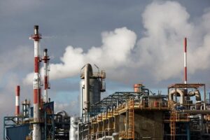 Bruxelles vole au secours de l’industrie chimique européenne