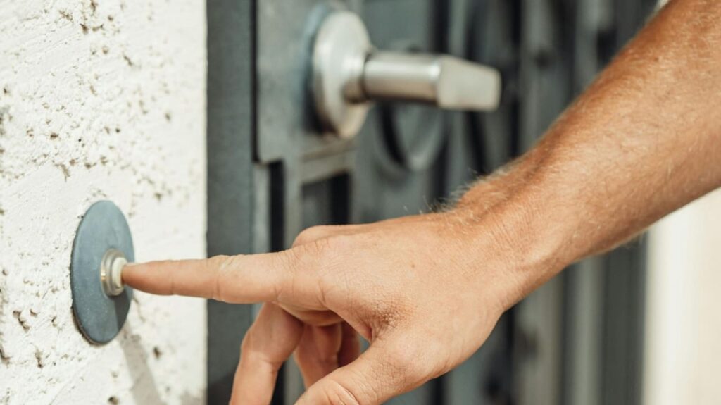 Caen : un octogénaire escroqué de 17 000 euros par trois démarcheurs condamnés à de la prison ferme