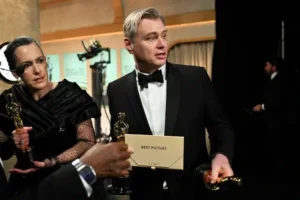 Christopher Nolan accusé de “légitimer l’occupation” en tournant au Sahara occidental