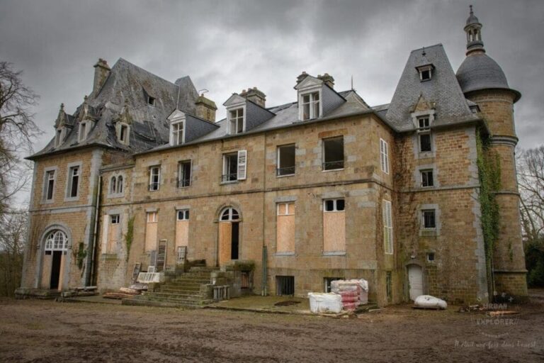 Dans l’Orne, ils rénovent le château d’un ancien mafieux… mais les banques leur claquent la porte au nez — photo