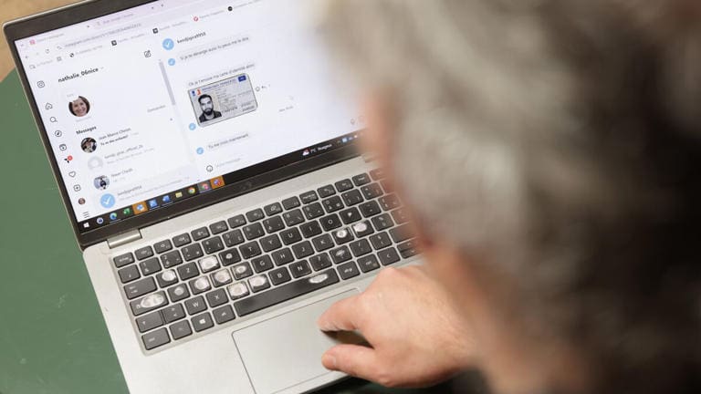 Elle pensait aimer un Gipsy King : une retraitée flouée de 200 000 dollars 