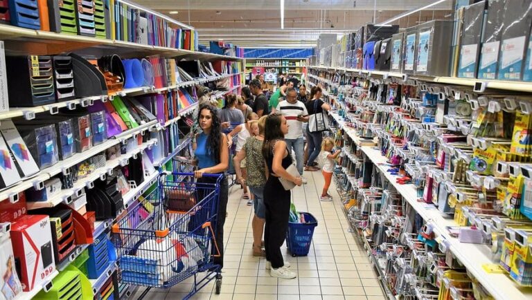 Fournitures scolaires : une hausse discrète mais persistante des prix, l'UFC-Que Choisir met en garde