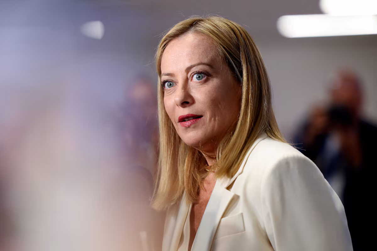 Giorgia Meloni met en garde : reconnaître l’État palestinien prématurément serait une erreur