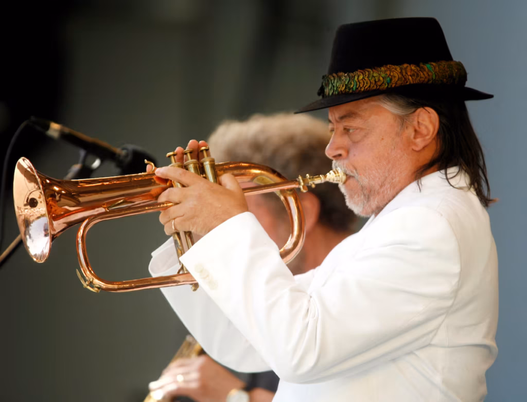 Le légendaire musicien de jazz Chuck Mangione meurt à 84 ans dans son sommeil
