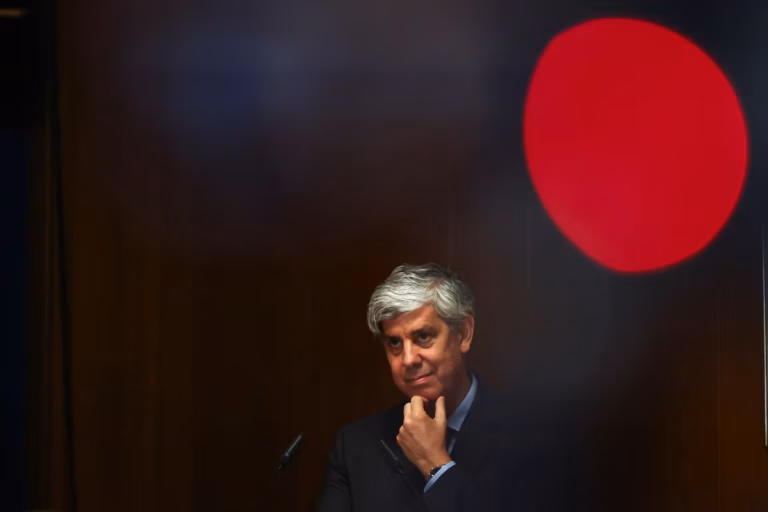 Le sort de Mario Centeno à la tête de la Banque du Portugal reste incertain