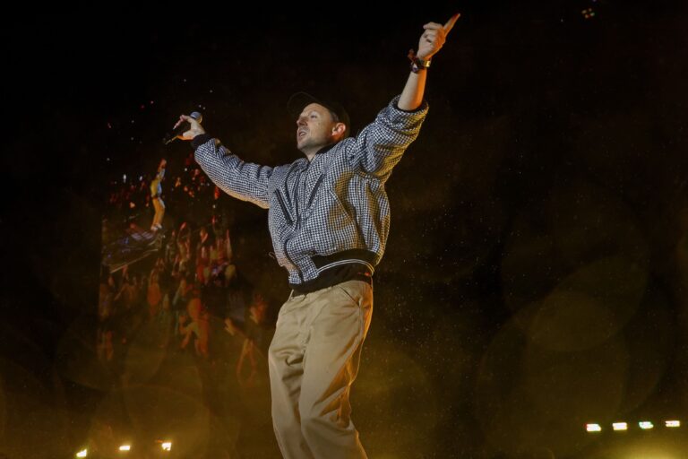 Martin Solveig fait ses adieux à la scène sous les applaudissements des Vieilles Charrues