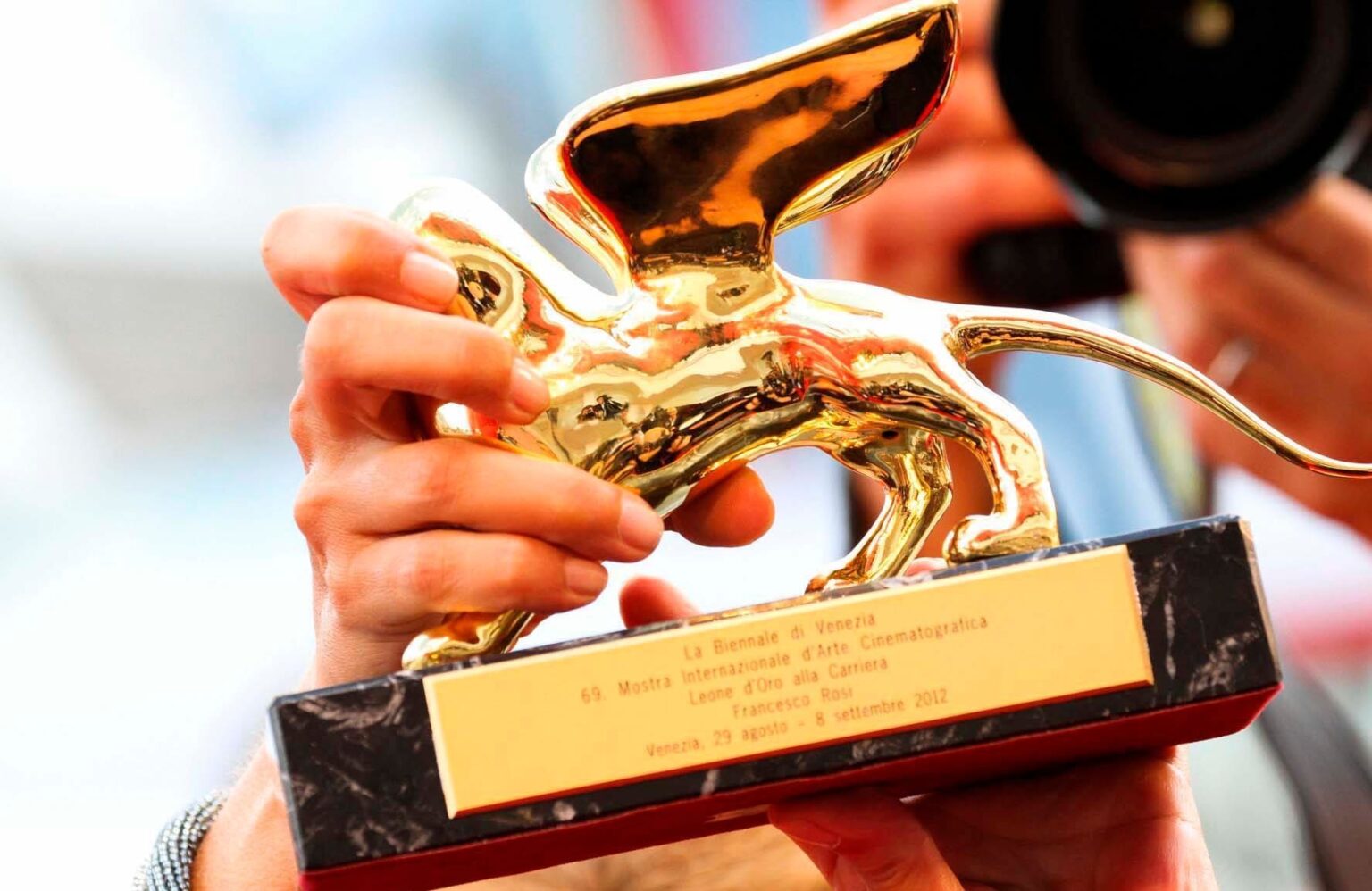  Mostra de Venise 2025 : une sélection prestigieuse et des cinéastes de renom en compétition