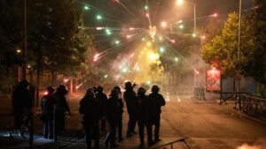 Paris quadrillée après une nuit du 13 juillet pleine de tensions et de saisies record