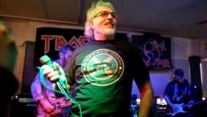 Paul Mario Day, premier chanteur d’Iron Maiden, est mort à l’âge de 69 ans